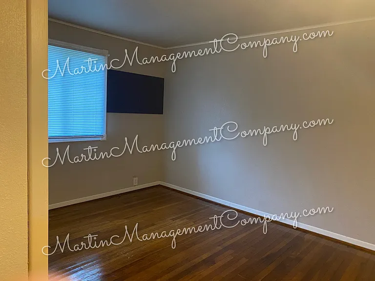 233 Rainbow Dr — Photo 11