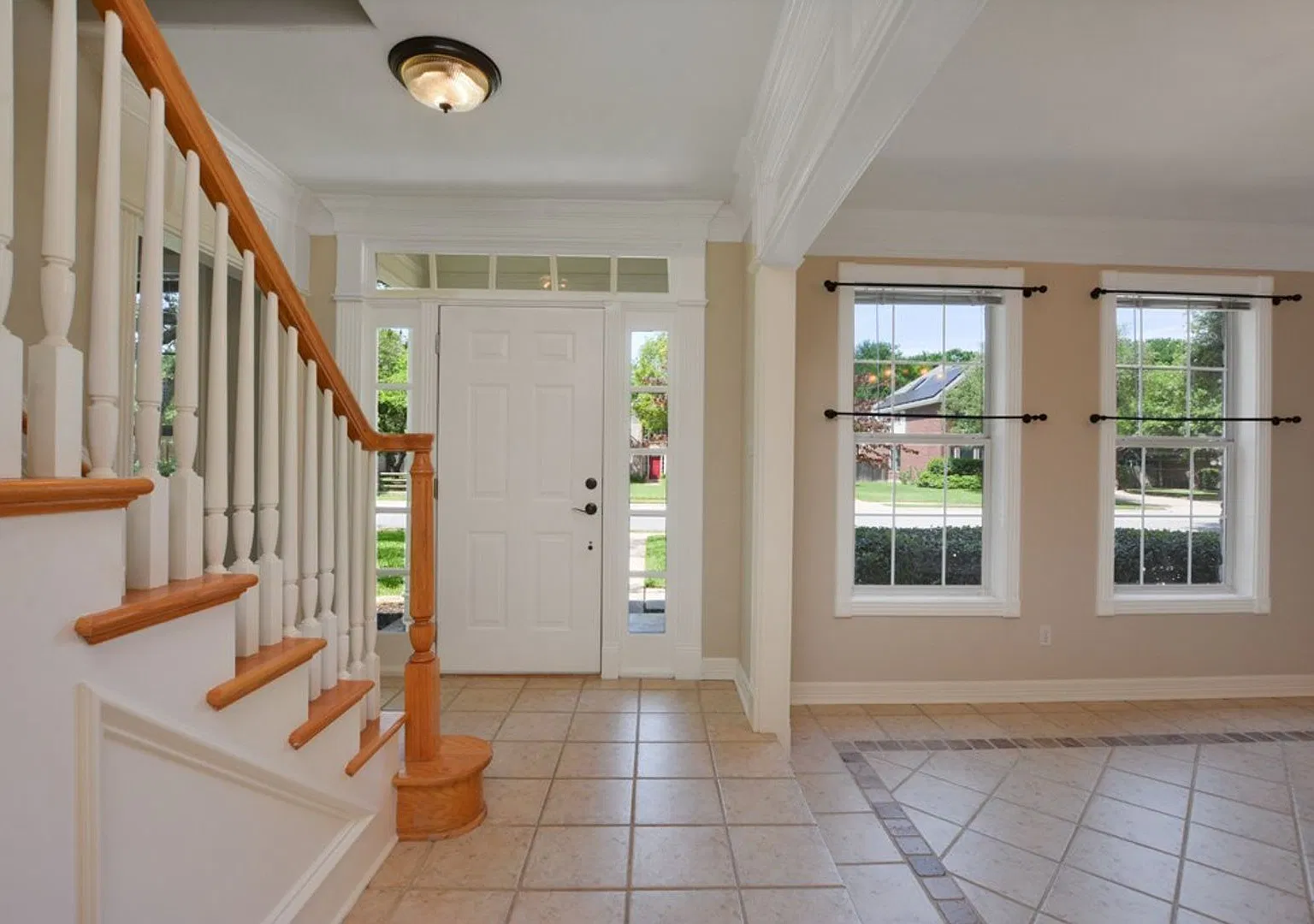 Beautifully Updated 4 Bedroom, 2.5 Bathrooms, 2-Story Home in West Round Rock! — Photo 4