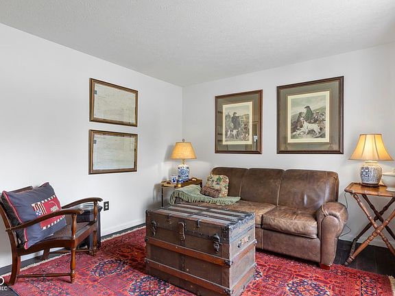 4th image of 515 E 9th St #515
