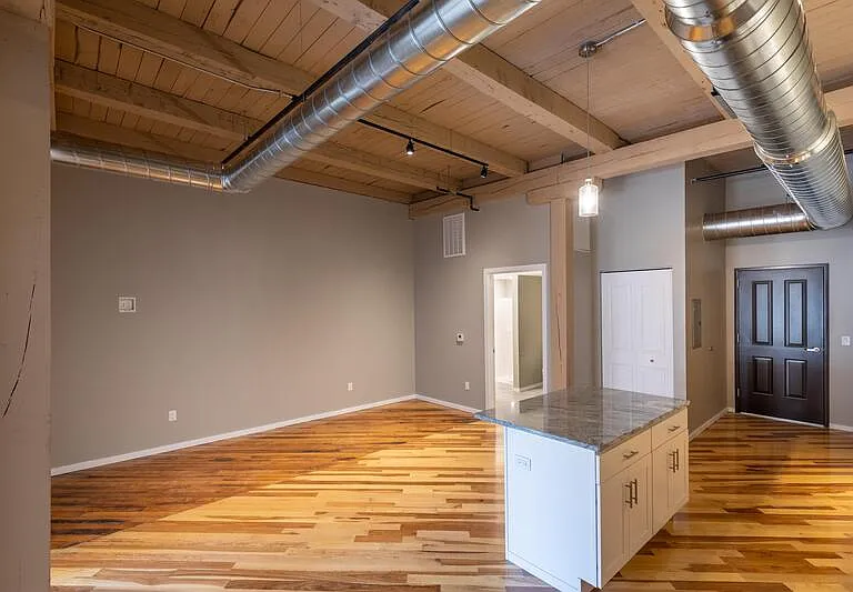 116 N 4th St #406 — Photo 1