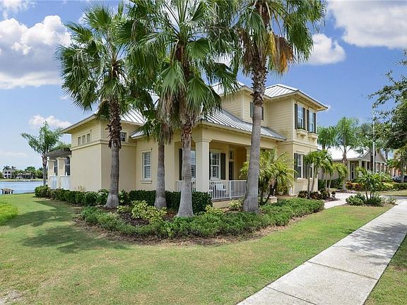 3rd image of 637 Manns Harbor Dr