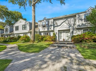50 Hubbard Ln Unit 5, Southampton, NY 11968