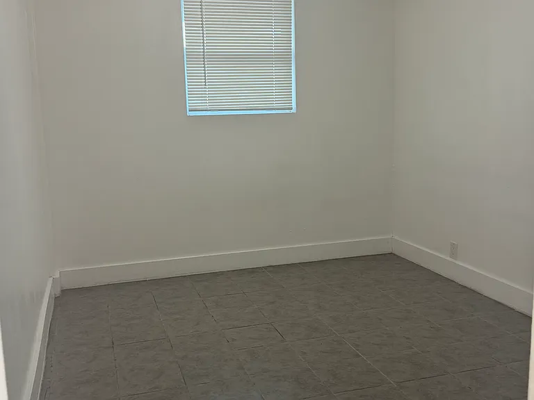3120 SW 12th Pl #1 — Photo 37