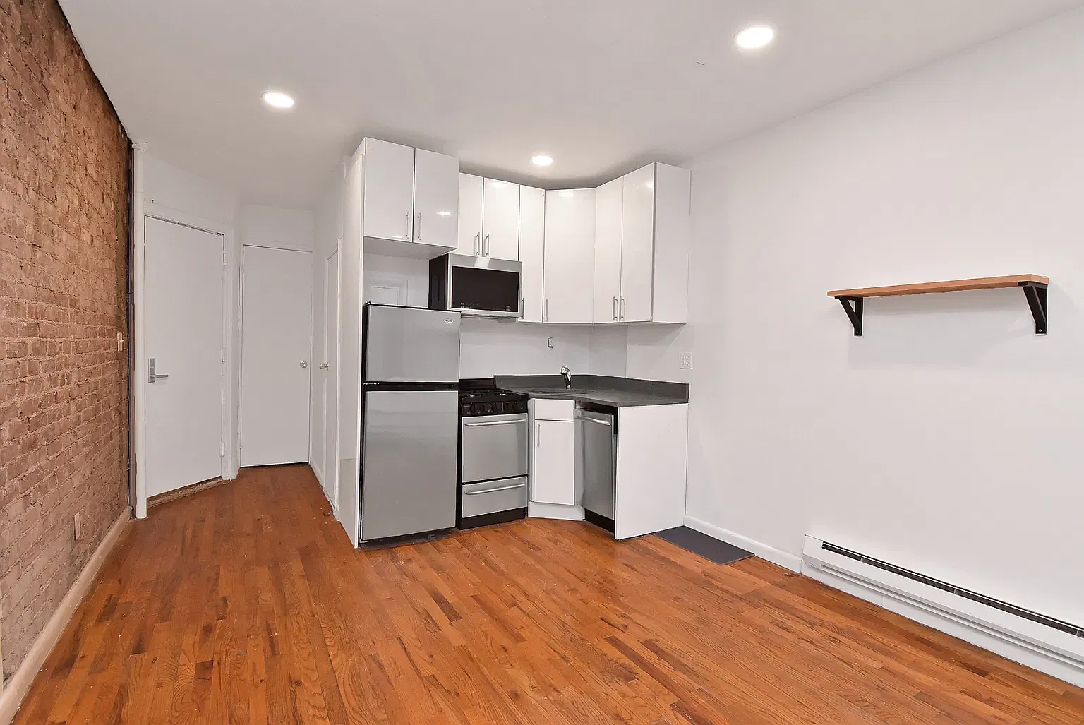 104 East 4th Street — Photo 2