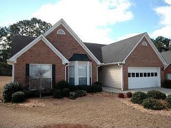 1st image of 2640 Cambridge Park Dr