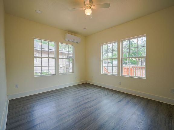 5th image of 1034 Hammond Ave #3