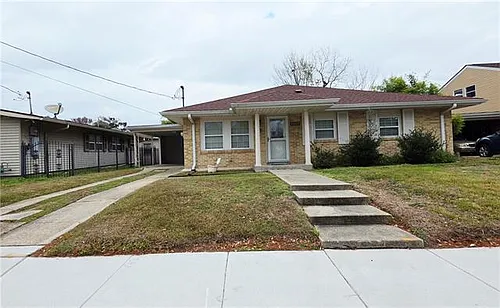 4827 Desire Dr Photo 1