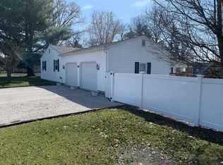 7690 E Mulberry Dr, Terre Haute, IN 47802