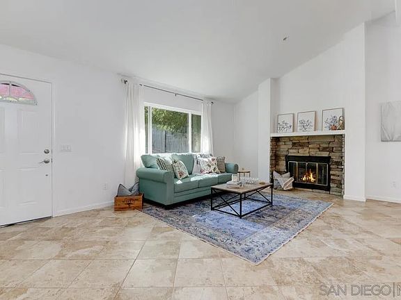 2nd image of 108 3/4 Hannalei Dr