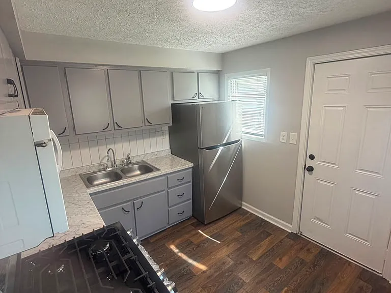 367 S Cole St — Photo 14