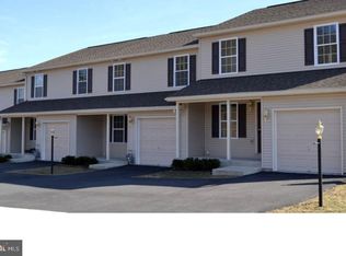 28 E Abby Ln, Schuylkill Haven, PA 17972