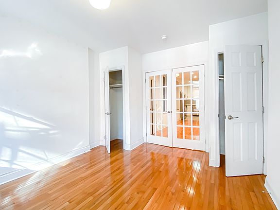 2nd image of 29 Bedford St #3