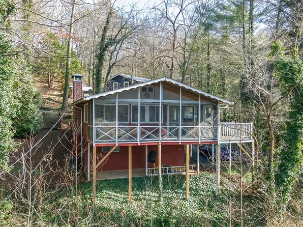 30 Maxies Cor, Franklin, NC 28734