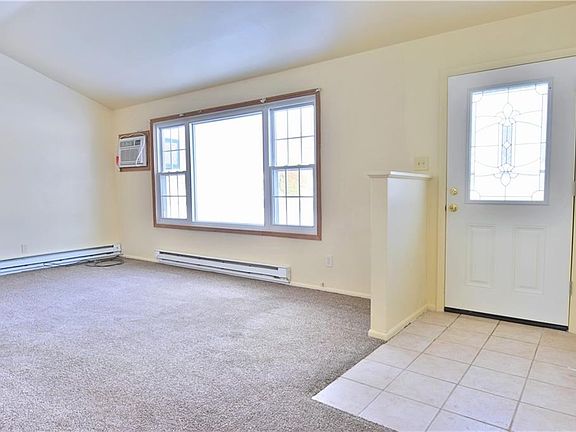 4th image of 2524 Amberly Dr