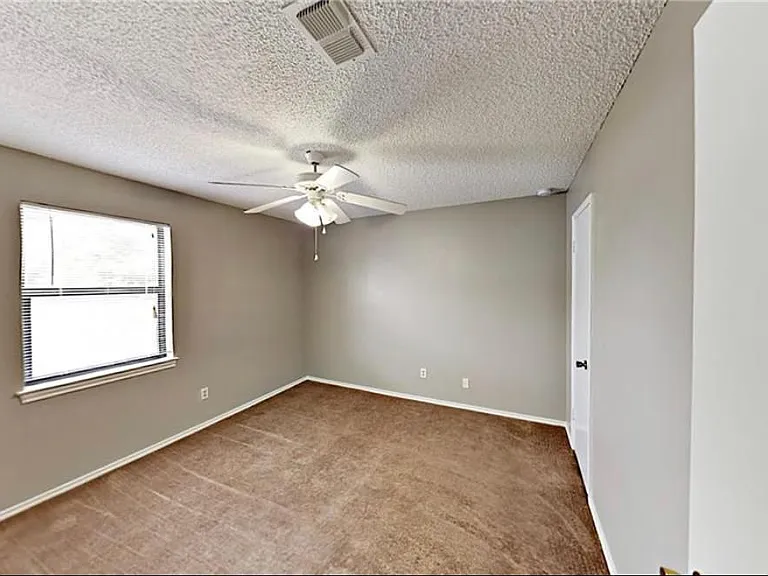 3710 Moselle Dr — Photo 20