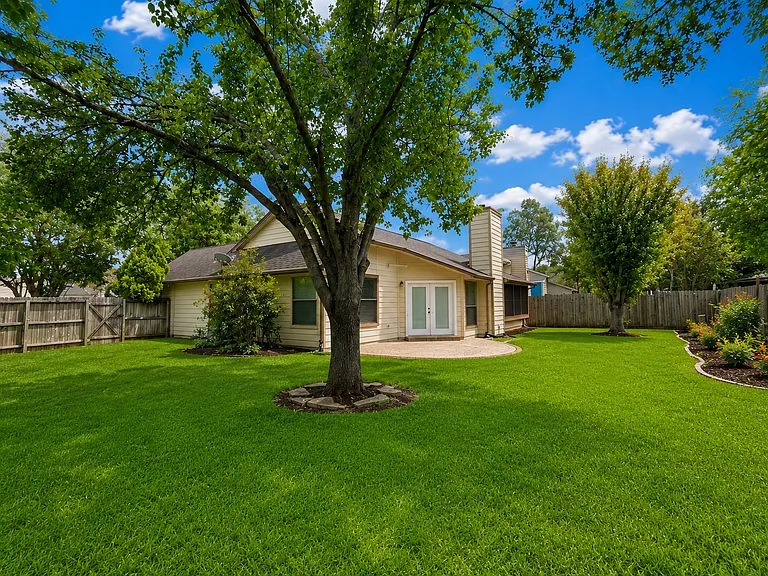 2910 Pioneer Pass — Photo 39
