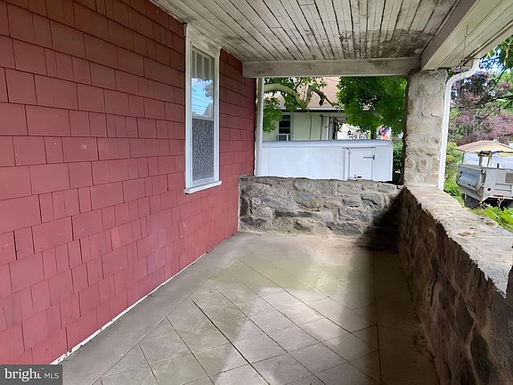 4th image of 727 Kedron Ave
