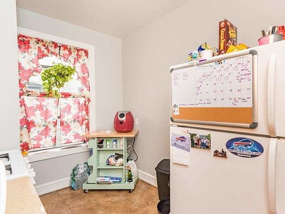 4th image of 28-31 34th St #42D