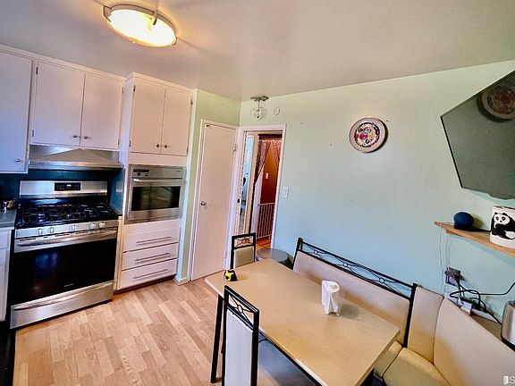 3rd image of 86 Dalerose Ct