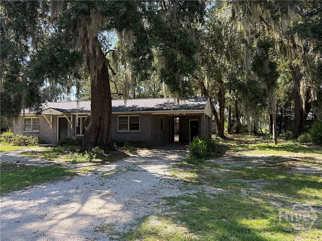 2 bed, 1.0 bath, 960 sqft, $1,350 — Photo 3