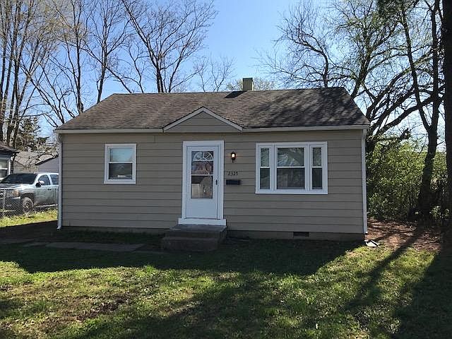1st image of 2325 N Moreland Ave