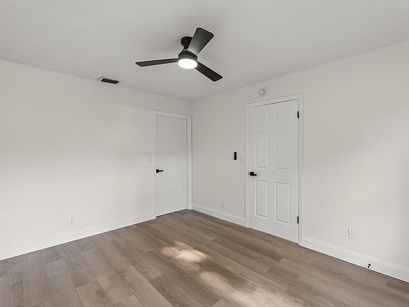 5th image of 7406 Willow Spring Cir N