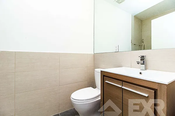 Rented by EXR | media 19