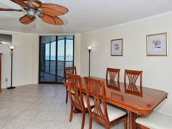 3rd image of 4822 Ocean Blvd APT 9E