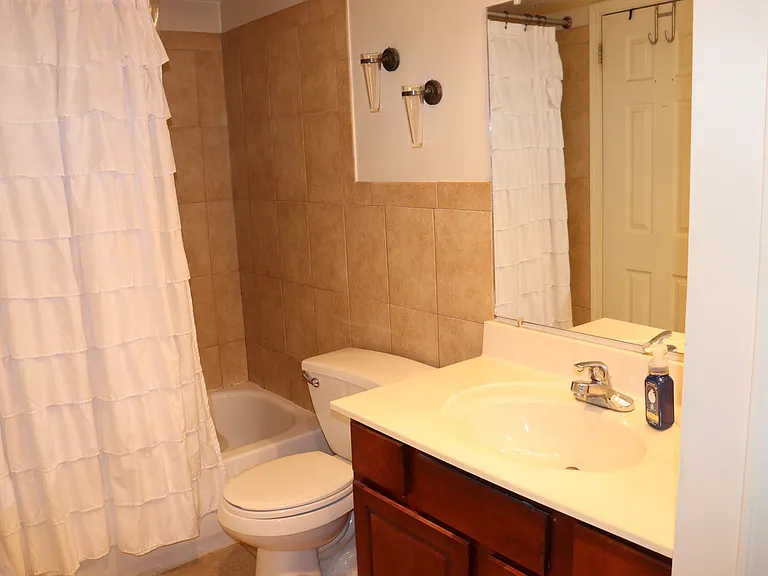 12 Wingate Ct — Photo 2