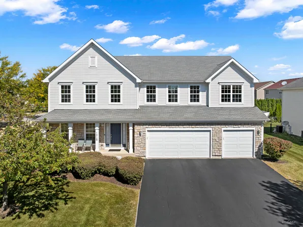 1916 Blue Heron Cir, Bartlett, IL 60103