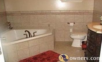 Master bath with whirlpool tub