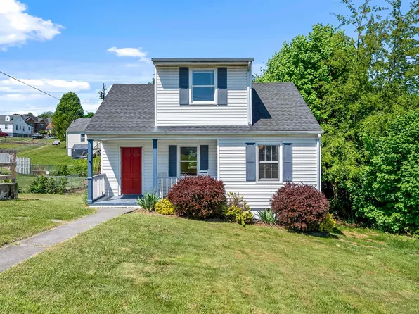 34 Lee Hy Ct, Christiansburg, VA 24073