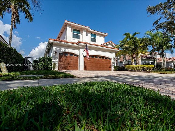 2nd image of 2763 Oakbrook Dr