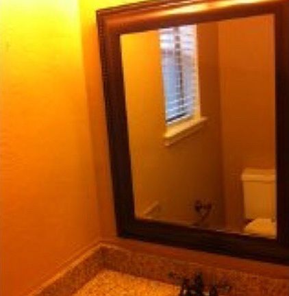 2nd image of 102 Banyan Dr