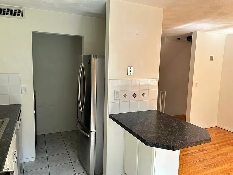 39 Pebble Pl — Photo 33