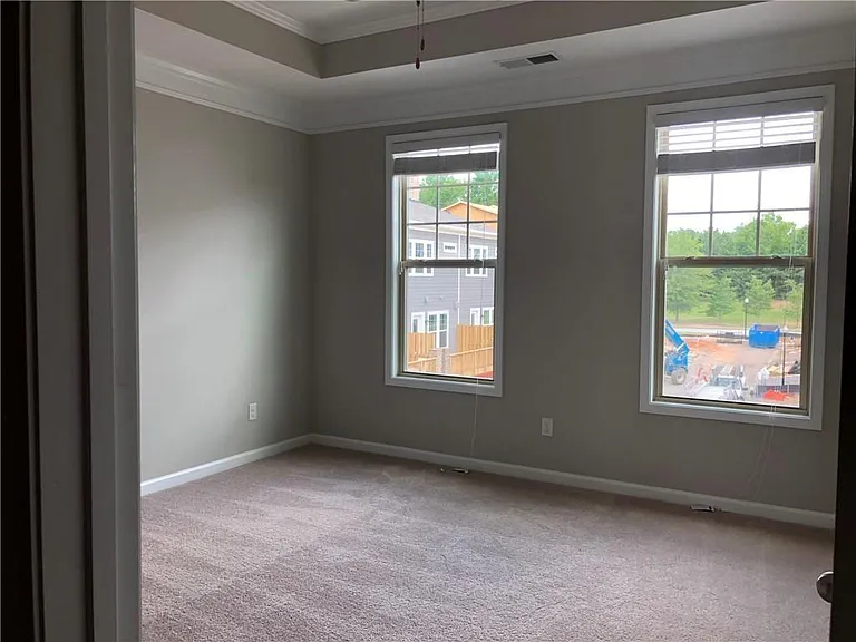 324 Beacons Pl — Photo 20