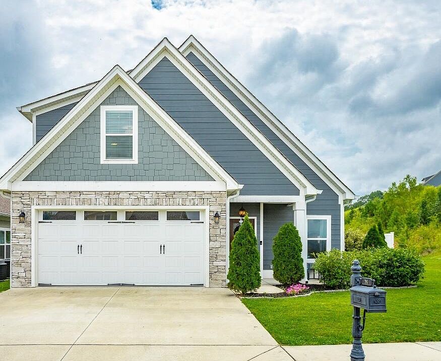 1st image of 24 Sonoma Ln