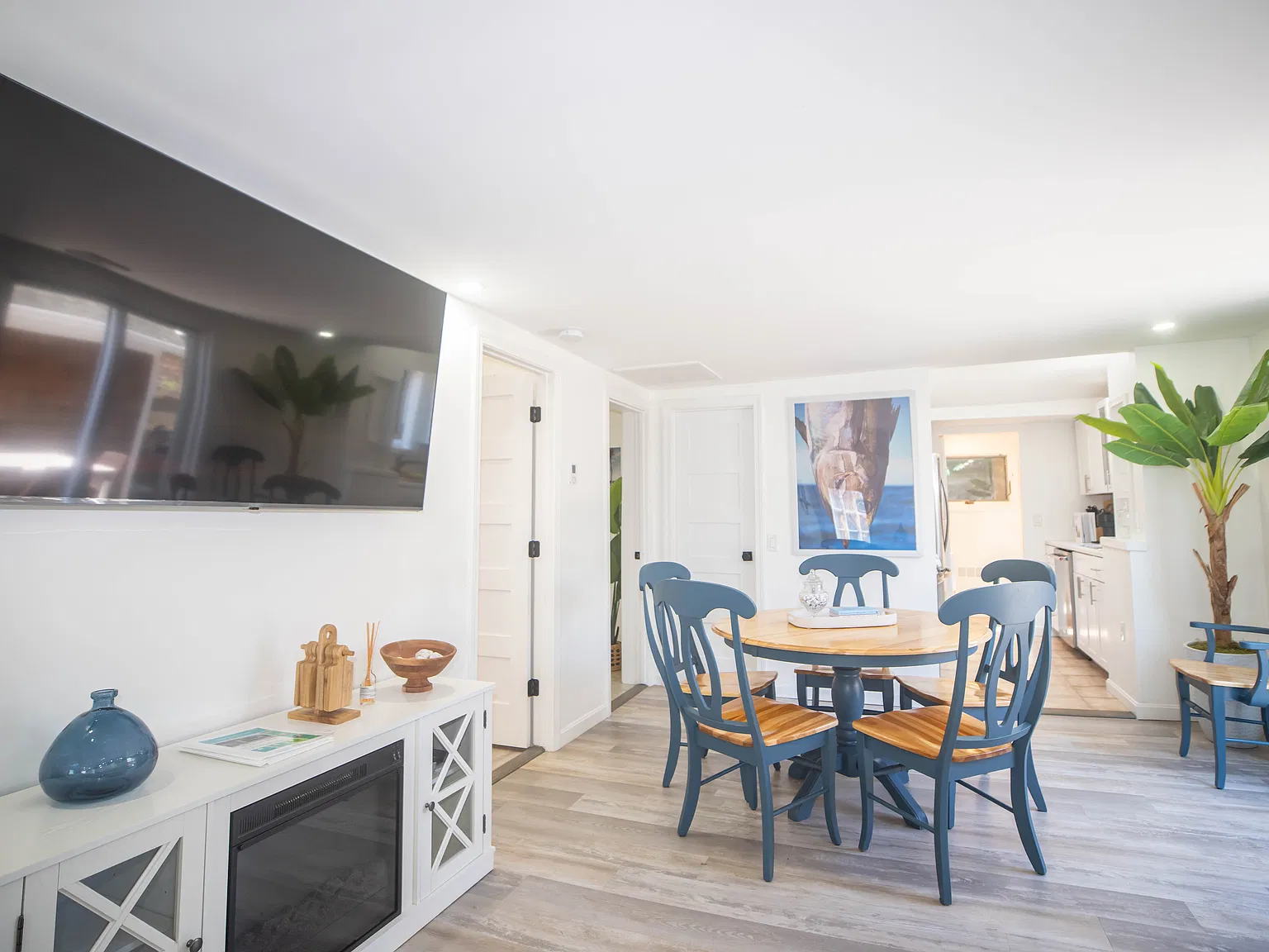 2 bed, 790 sqft, $2,900 — Photo 3