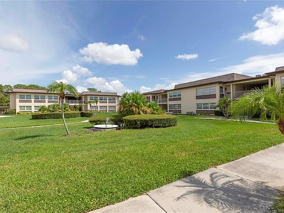 3rd image of 4557 Garnet Dr Unit 102