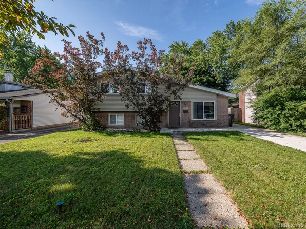 30933 Grandview Ave, Westland, MI 48186