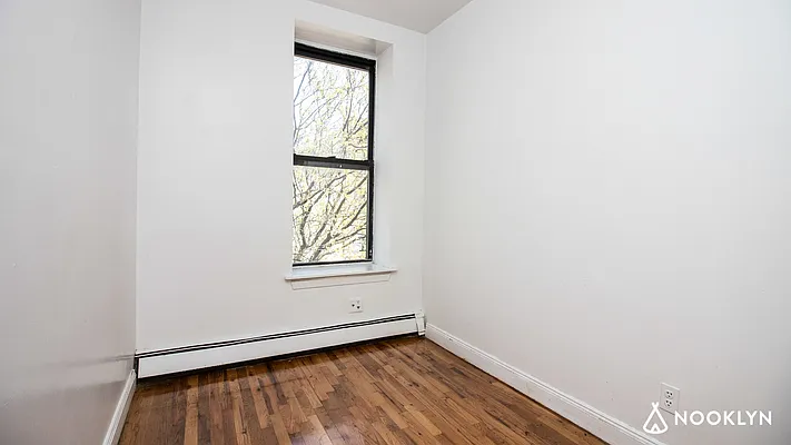 Rented by Nooklyn NYC LLC | media 43