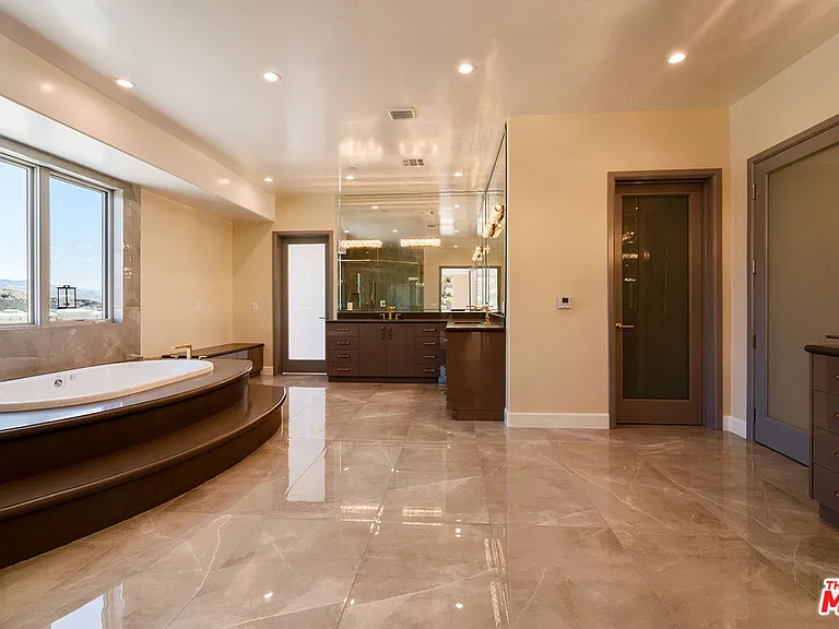 11631 Poema Pl — Photo 25