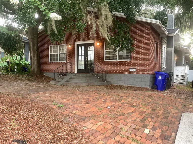 942 Frank Lloyd Wright Way — Photo 1