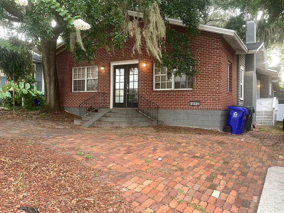 1st image of 942 Frank Lloyd Wright Way