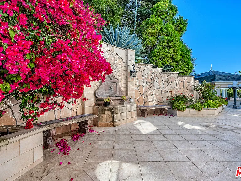 11244 Briarcliff Ln — Photo 18