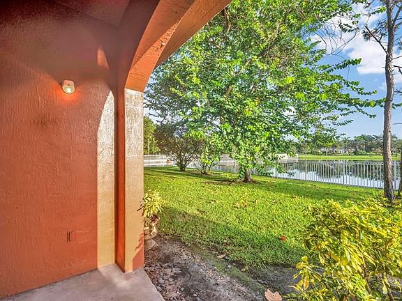 4th image of 55 SE Palermo Ct APT 106
