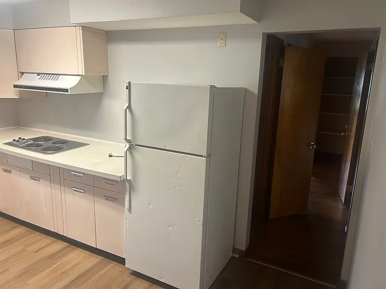 626 N Union St #5 — Photo 8