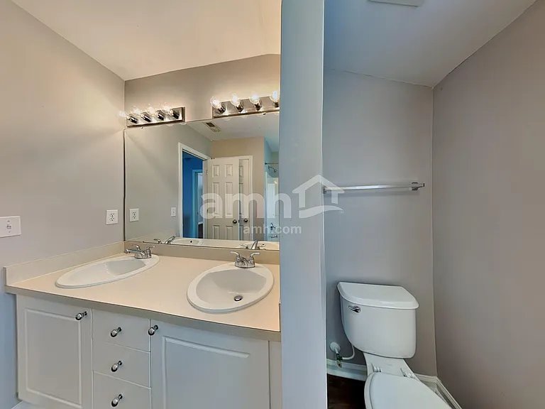 321 Collinsworth Dr — Photo 18