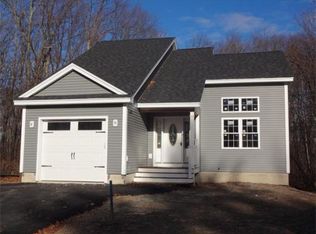 25 Richardson Ave, Dracut, MA 01826