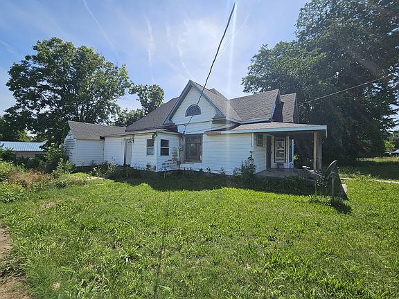 4th image of 203 E Pennington Avenue